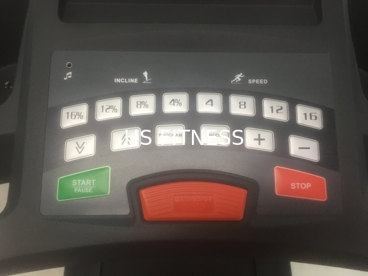 5hp βαρέων καθηκόντων Treadmill κανονικό κιγκλίδωμα αριθμητικών πληκτρολογίων 0-20% PU οθόνης