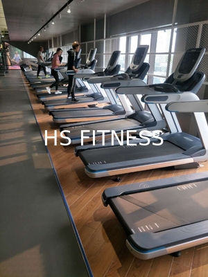 Η γυμναστική ικανότητας ζωής οθόνης αφής Precor μηχανοποίησε εμπορικό Treadmill